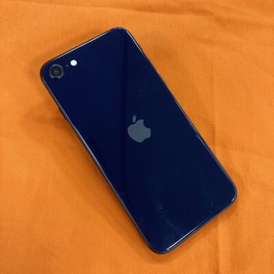 【なんば店】中古  【docomo版SIMフリー】Apple iPhoneSE 4.7インチ (第3世代) 64GB (ミッドナイト) MMYC3J/A 154836 