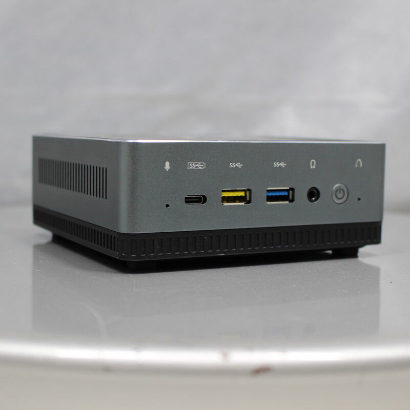 中古 MINIS FORUM D eskMini UM700(AMD Ryzen 7 3750H with