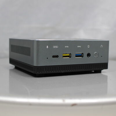 【札幌店】中古  MINIS FORUM D eskMini UM700(AMD Ryzen 7 3750H with Radeon Vega Mobile Gfx/16GB/SSD512GB/なし/オンボード/W11H64 MAR) 180672 
