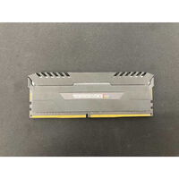 中古  Corsair CMR32GX4M4C3000C15(DDR4 PC4-24000 8GB) 4640002462 