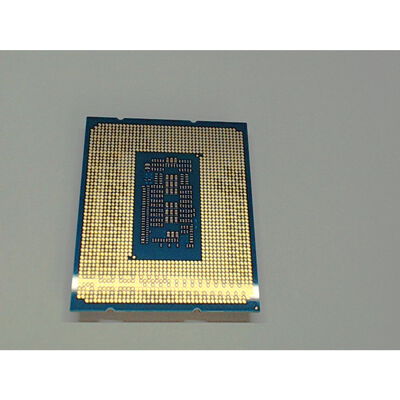【前橋ｲﾝﾀｰｱｶﾏﾙ店】中古  INTEL Core i7 12700KF (1700/3.6G/25M/C12/T20) 147858 