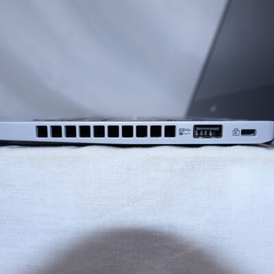 【通販センター】中古  【ジャンク品/保証無/返品質問不可】NEC VersaPro タイプVB　PC-VKM17BZC3 (Core i5 8350U/8GB/SSD256GB/-/オンボード/12.5ｲﾝﾁ/1366x768/Wi-Fi/WEBCAM/-) 176661 