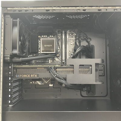 【新潟店】中古  OMEN by HP 40L Gaming Desktop GT21-2000jp(i7-14700K/32GB/SSD2TB/RTX4070Ti/WLAN/W11P) 3290006843 