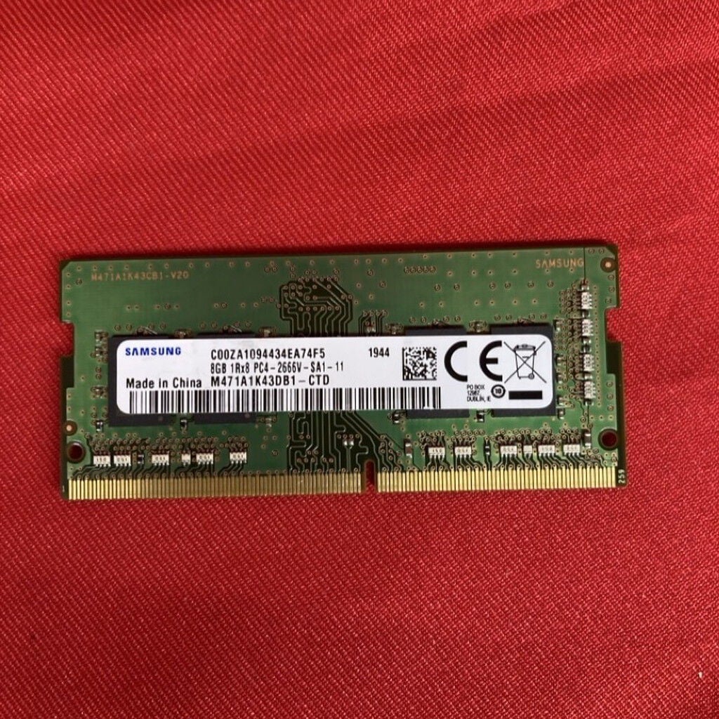 中古 SAMSUNG PC4-21300 8GB ノート用(DDR4-2666) 3250006552 （376542