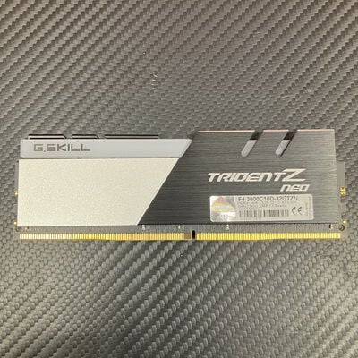 【富士青葉店】中古  PC4-28800 16GB デスクトップ用 140734 