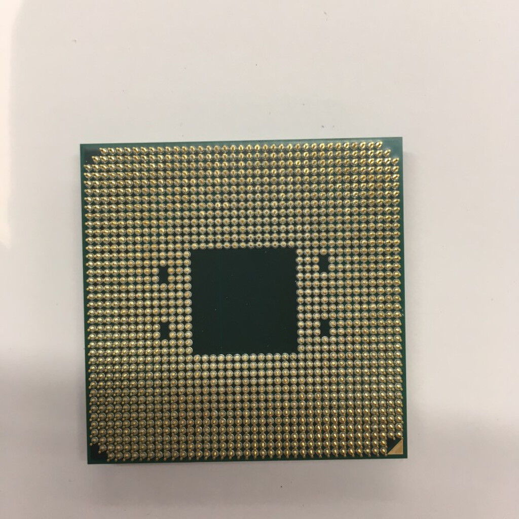 中古 AMD Ryzen 7 3700X (AM4/3.6/36M/C8/T16/65W) 140025 ｜ パソコン