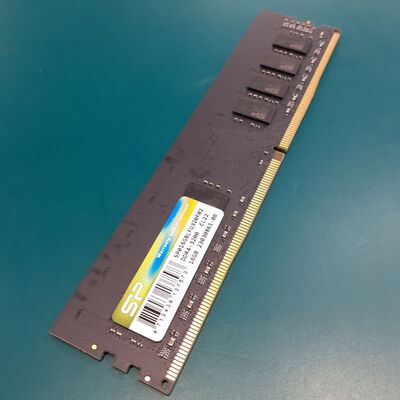 【鹿児島店】中古  PC4-25600 16GB デスクトップ用(DDR4-3200) 140728 