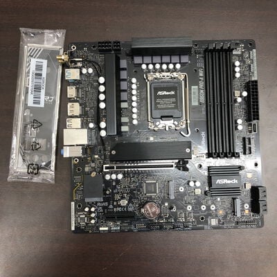 【福山ココローズ店】中古  ASRock B860M Pro-A WiFi (B860 1851 mATX DDR5) 5090001082 