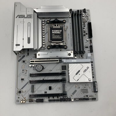【盛岡都南店】中古  ASUS MAX GAMING WIFI7 W(X870 AM5 ATX DDR5) 4580002436 
