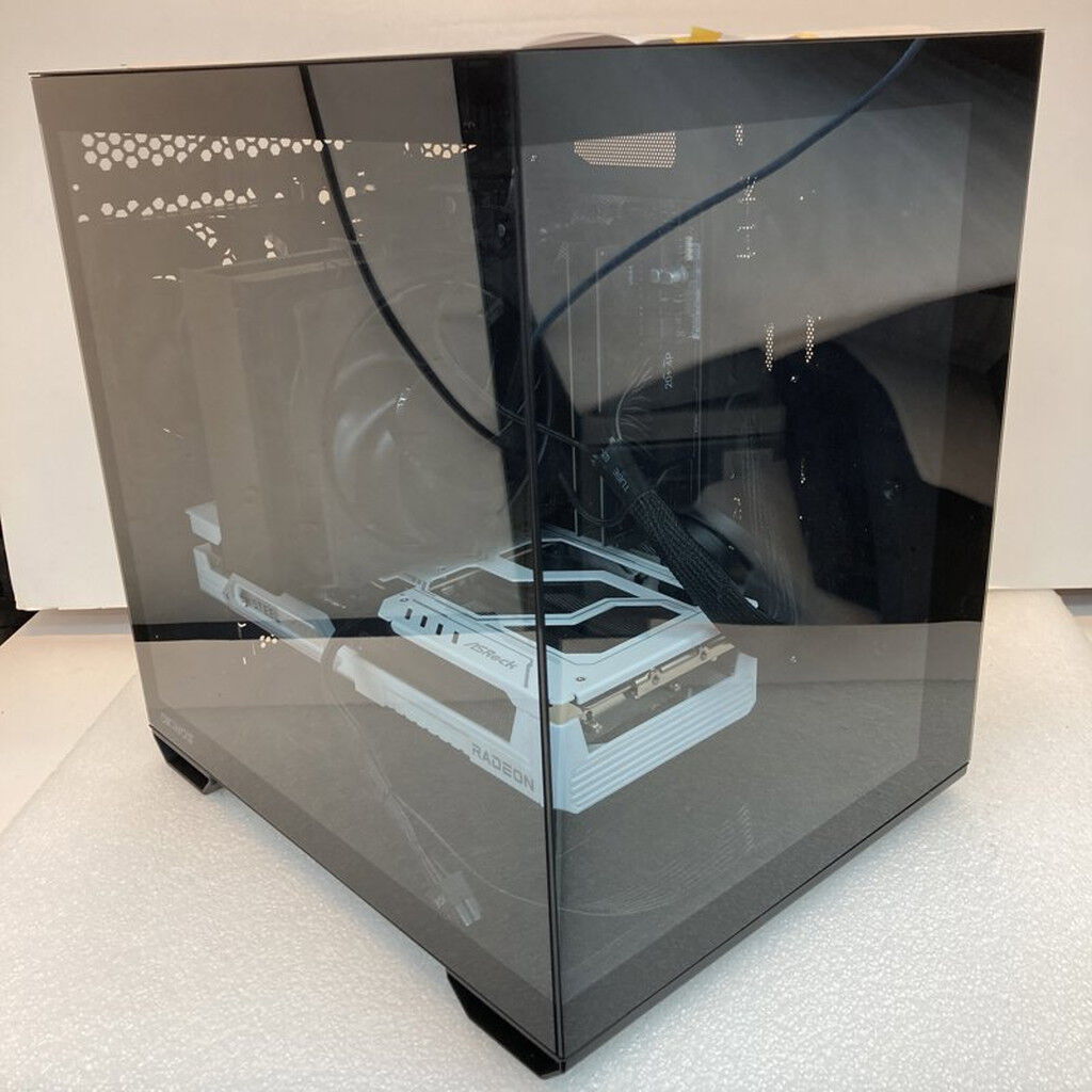 中古 自作パソコン (Ryzen 5 5600/16GB/SSD1TB/なし/RX9060XT 16GB
