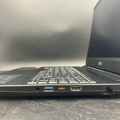 【大須店】中古  MSI Alpha-15-B5EEK-3156JP 3120024180 
