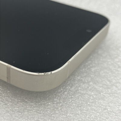 【新潟店】中古  【docomo版SIMフリー】Apple iPhone13 6.1インチ 256GB (スターライト) MLNJ3J/A 147341 