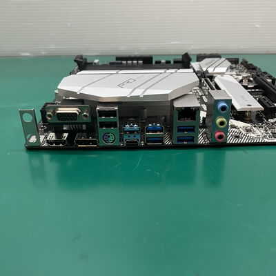 【浦添城間店(沖縄)】中古  ASRock B550M Pro4 (B550 AM4 mATX DDR4) 142938