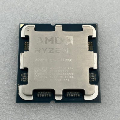 【新潟店】中古  AMD Ryzen 7 9700X (AM5/3.8GHz/40M/C8/T16/65W) 169022 