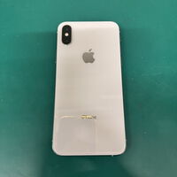 中古  【au】Apple iPhoneSE 4.7インチ (第2世代/2020) 64GB (ブラック) MHGP3J/A 新パッケージ版 146173 