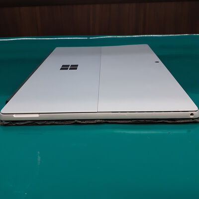 【鹿児島店】中古  Suｒfece　Ｐｒｏ6(i5-8350U/8GB/SSD128GB/W11P) 4700001126 