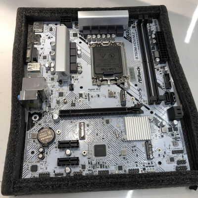 【姫路店】中古  ASRock B760M-HDV/M.2 (B760 1700 mATX DDR5 White) 4740000944 