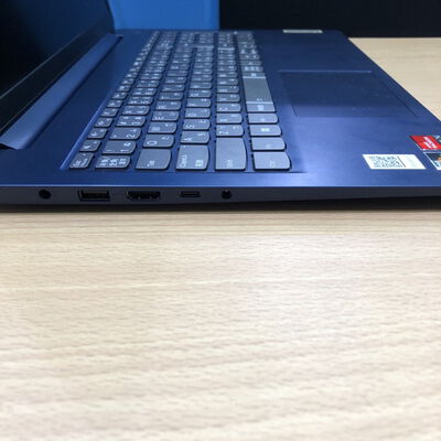 【甲府飯田店】中古  Lenovo IdeaPad Slim3 (Ryzen 7 7730U/16GB/SSD512GB/W11H) 4720001994 