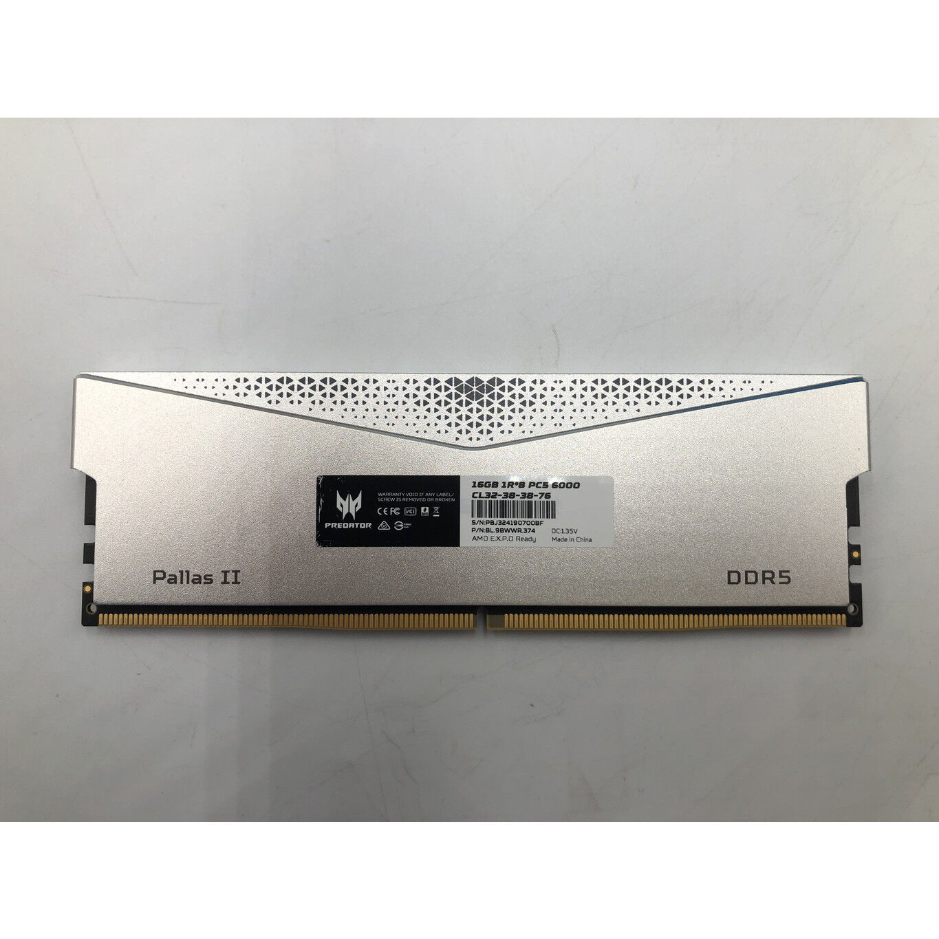 中古 Acer Predator Pallas Ⅱ (DDR5 PC5-48000 16GB) 4680003192