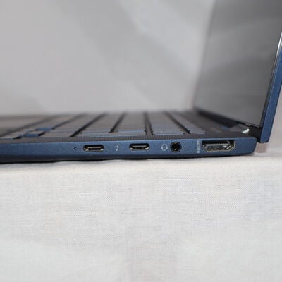 【通販センター】中古  HP Elite Dragonfly G2 (Intel Core  i7 1165G7 2.80GHz/16GB/SSD512GB/-/オンボード/13.3/1920x1080/Wi-Fi/WEBCAM/W11H64 MAR) 186466 