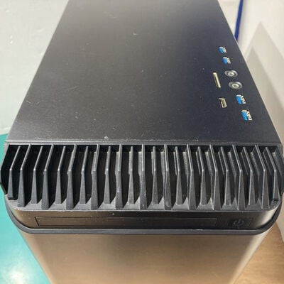 【富山本郷店】中古  mouse 1811NG-i690GA4 (Intel Core i7 9700K /32GB/RTX2070/SSD 256GB/-/Win 11 Home/-) 4760001411 