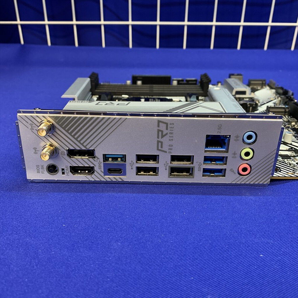 中古 ASRock B650M Pro RS WiFi (B650 AM5 mATX DDR5) 3400009154
