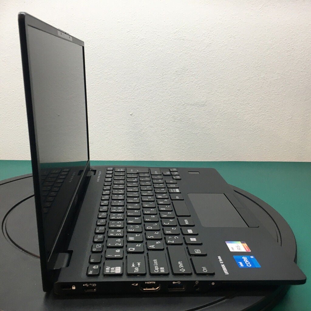 中古 FUJITSU LIFEBOOK U9312/J(i5-1245U/16GB/SSD256GB/オンボード