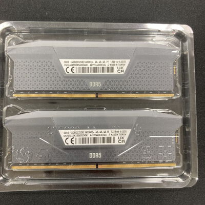 【大宮店】中古  CORSAIR VENGEANCE CMH64GX5M2B5600Z40K [DDR5 PC5-44800 32GB 2枚組] 1250006992 