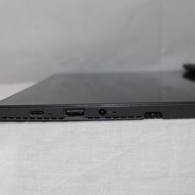 【通販センター】中古  【ジャンク品/保証無/返品質問不可】Lenovo Miix 520 (i5-8250U/8GB/SSD 256GB) 193859 
