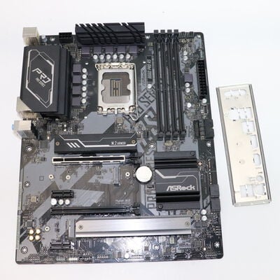 【札幌店】中古  ASRock B660 Pro RS (B660 1700 ATX DDR4) 150348 