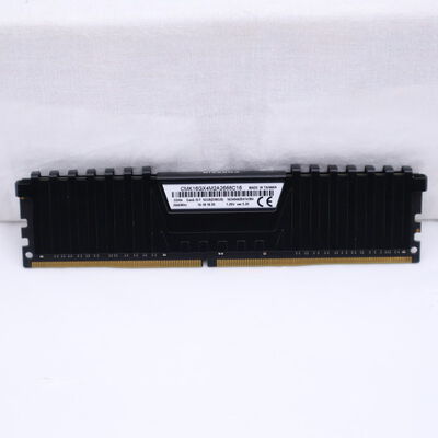 【通販センター】中古  PC4-21300 8GB デスクトップ用(DDR4-2666) 126165 