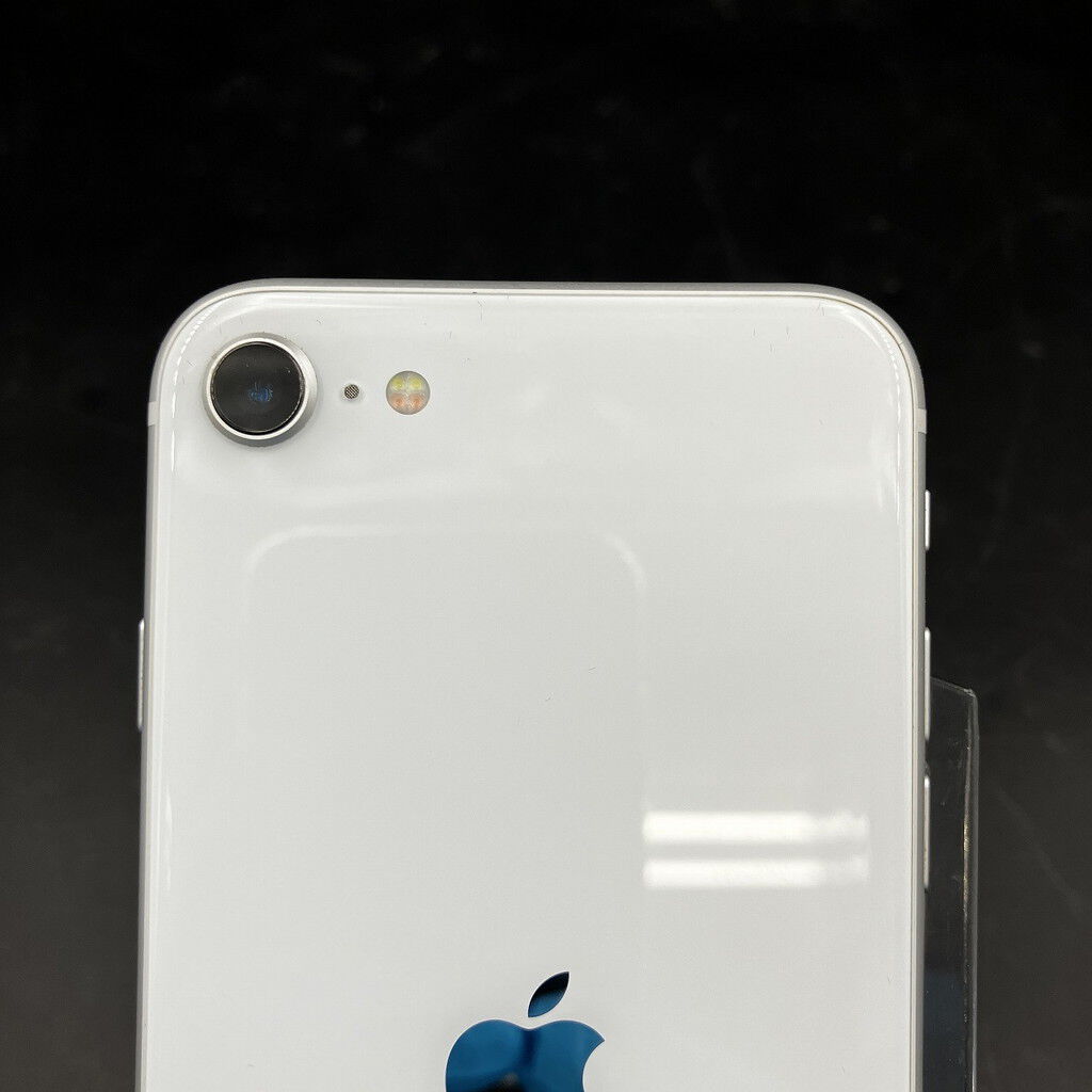 中古 Apple iPhoneSE 4.7インチ (第2世代/2020) 64GB (ホワイト) 国内
