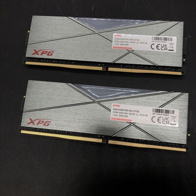 【宇都宮鶴田店】中古  16GB 2枚組(合計32GB) PC4-25600/DDR4-3200 デスクトップ用 190913 