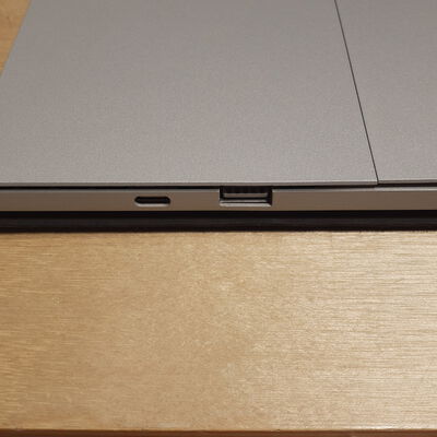 【鹿児島店】中古  Surface Pro 7(i5-1035G4/8GB/SSD256GB/W11P) 4700001000 
