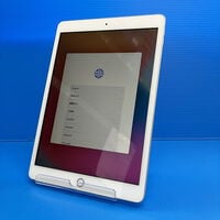 中古  Apple iPad 10.2インチ (第7世代/2019) Wi-Fi 32GB シルバー MW752J/A 141662 