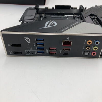 【盛岡都南店】中古  ASUS ROG STRIX X570-F GAMING(X570 AM4 ATX DDR4) 140039 