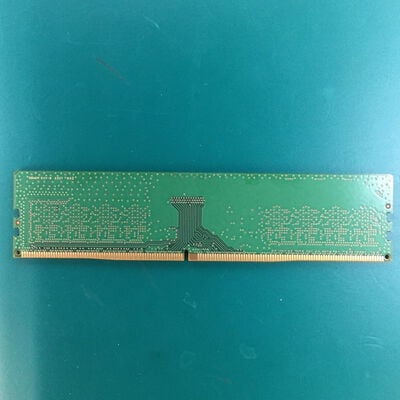 【佐賀南部バイパス店】中古  PC4-25600 8GB デスクトップ用(DDR4-3200) 140727 