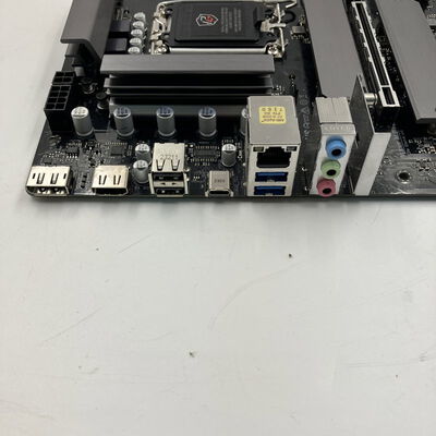 【なんば店】中古  ASRock b760m ddr5 OEM 3280023470 