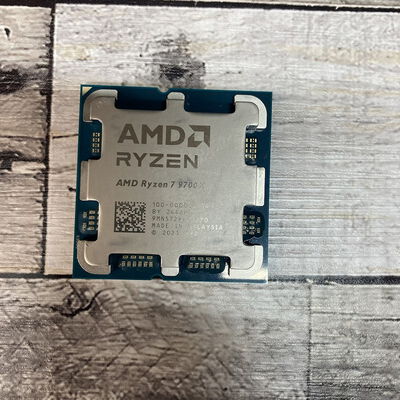 【広島店】中古  AMD Ryzen 7 9700X (AM5/3.8GHz/40M/C8/T16/65W) 169022 
