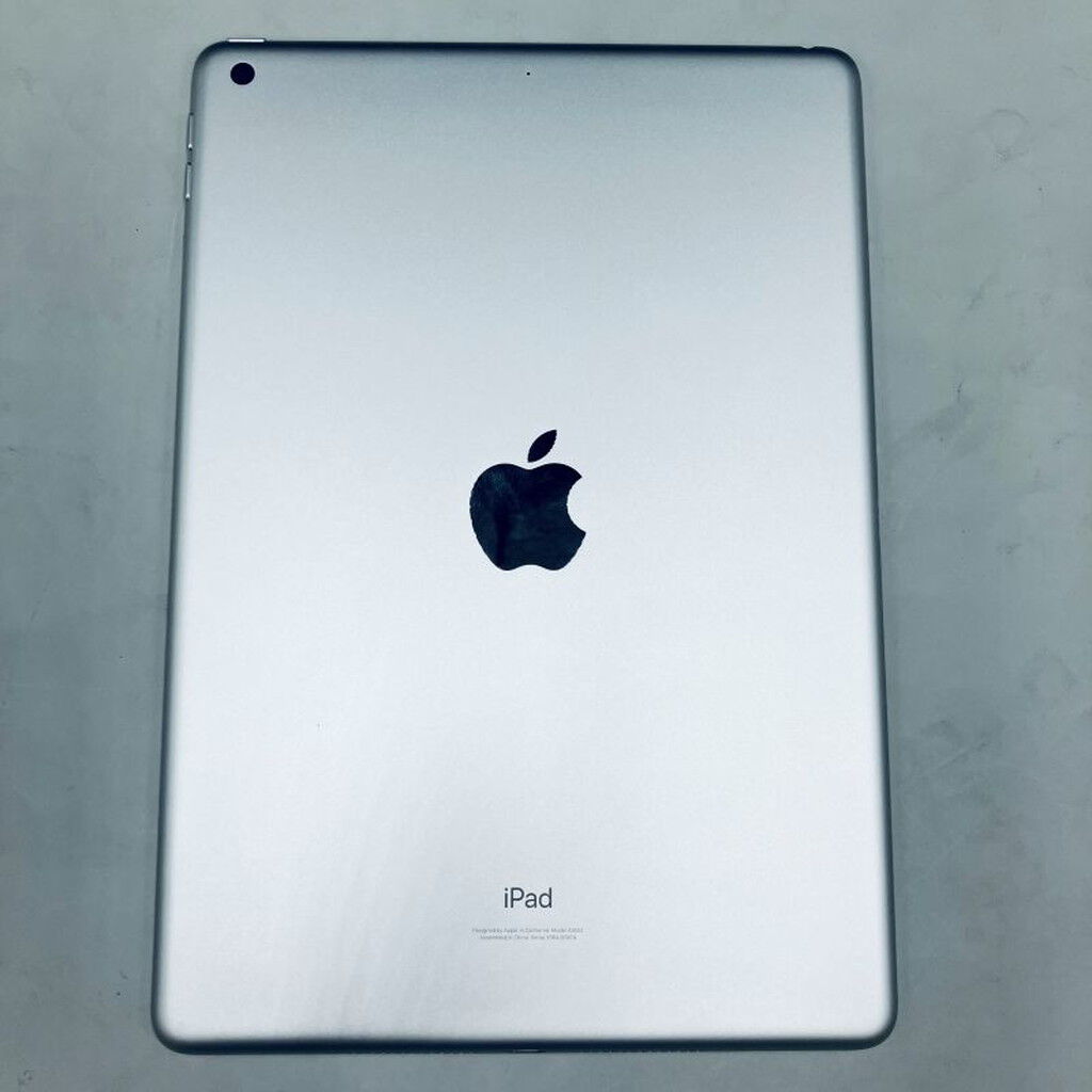 中古 Apple iPad 10.2インチ（第9世代/2021）Wi-Fi 64GB シルバー