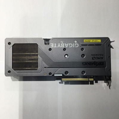 【松山環状枝松店】中古  GIGABYTE GV-R9060XTGAMING OC-16GD (RX9060XT 16G) 4560001529 