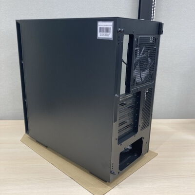 【静岡東瀬名店】中古  DEEPCOOL CH560 BK(E-ATX ｶﾞﾗｽ ) 5140000874 