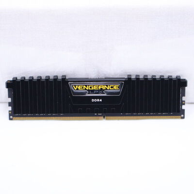 【通販センター】中古  PC4-21300 8GB デスクトップ用(DDR4-2666) 126165 