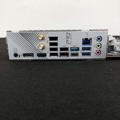 【長野稲里店】中古  ASRock B650 Pro RS WiFi (B650 AM5 ATX DDR5) 5110001099 