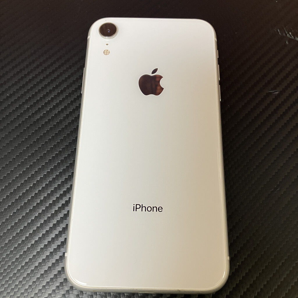 Apple iPhone 15 ホワイト 6.1インチ New 2023 Apple - iPhone 15 6.1-inch A2846 USA eSIM Unlocked