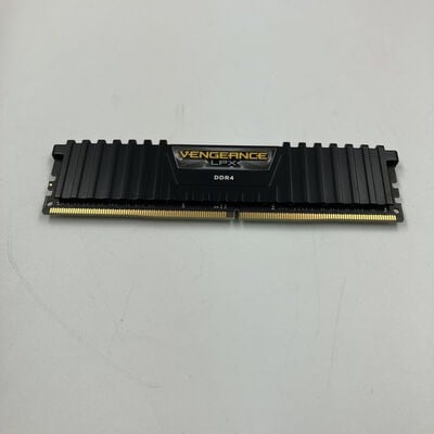 【なんば店】中古  PC4-21300 16GB デスクトップ用(DDR4-2666) 135638 