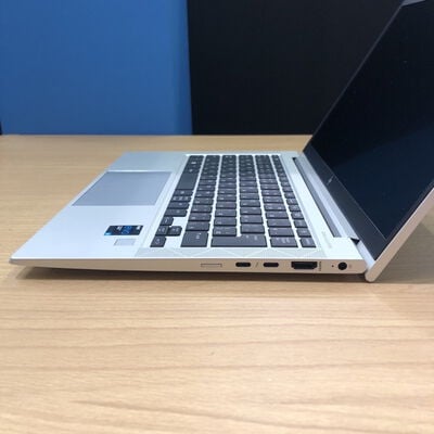 【甲府飯田店】中古  HP EliteBook 830 G8(i5-1135G7/16GB/SSD256GB/W11P) 4720002200 