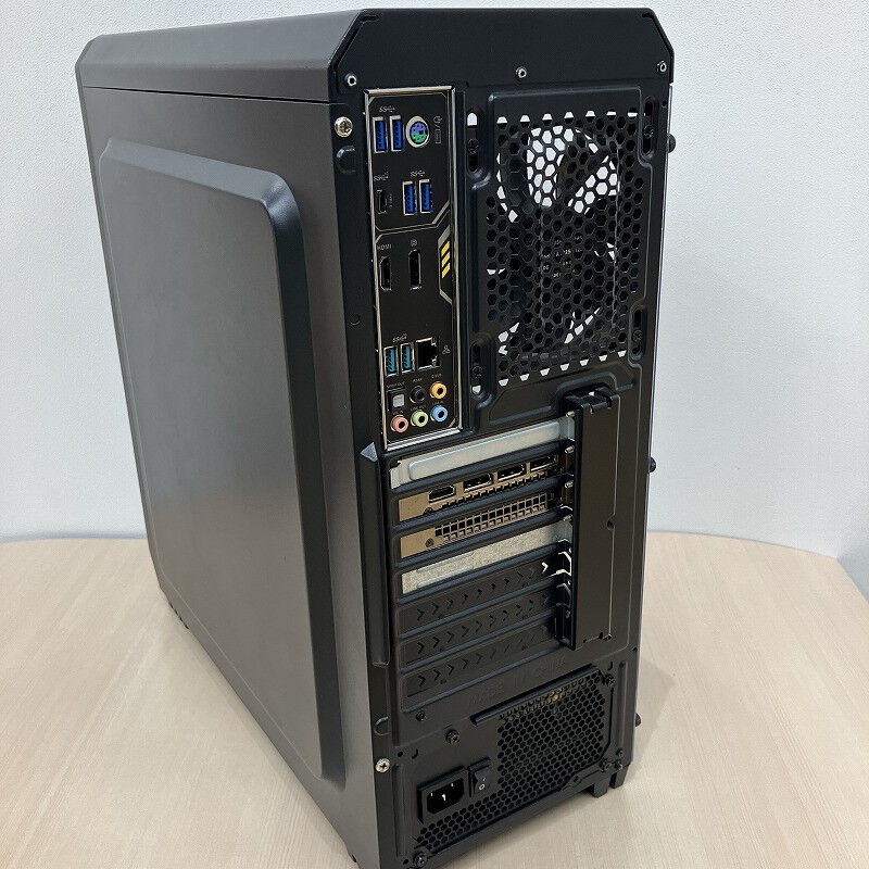 自作デスクトップPC Q6600 R5450 6GB SSD /HDD
