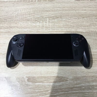 【松山環状枝松店】中古  RC73XA-Z2E24G1T ポータブルゲーミングPC ROG Xbox Ally X (2025) RC73XA [Ryzen AI Z2 Extreme] ブラック ［7.0型 /Windows11 Home /メモリ：24GB /SSD：1TB /2025年10月モデル］ 4560001650 