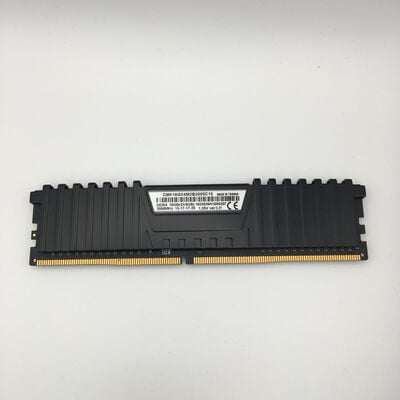 【秋葉原本店】中古  PC4-24000 8GB デスクトップ用(DDR4-3000) 128475 